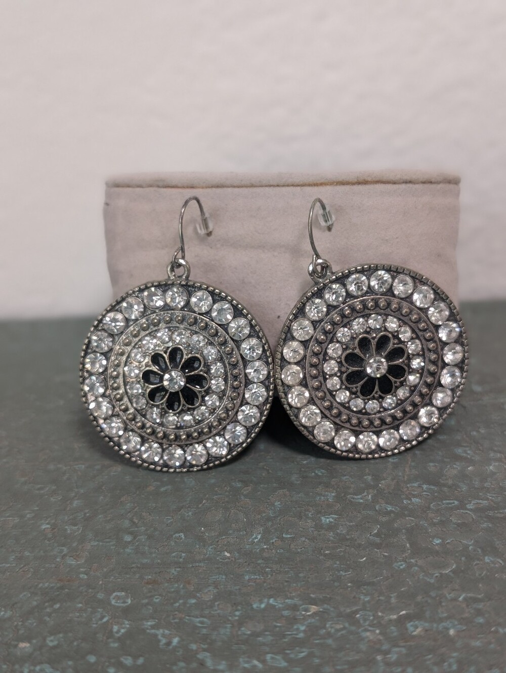 Antique Style Disc Medallion Floral Dangle Earrings Black & Clear Rhinestone